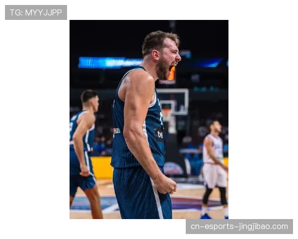 东契奇半场32分助独行侠逆转森林狼关键胜利